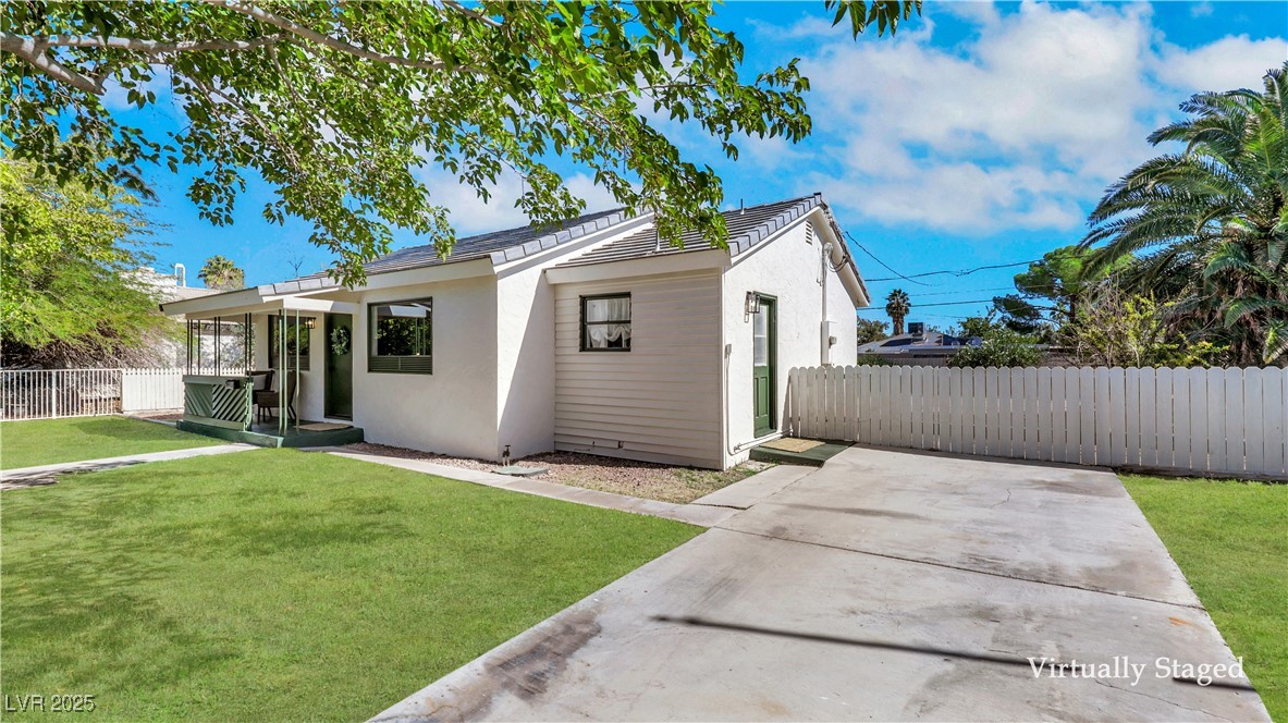 Las Vegas, Nevada 89102, United States, 2 Bedrooms Bedrooms, ,1 BathroomBathrooms,Residential,Active,235760