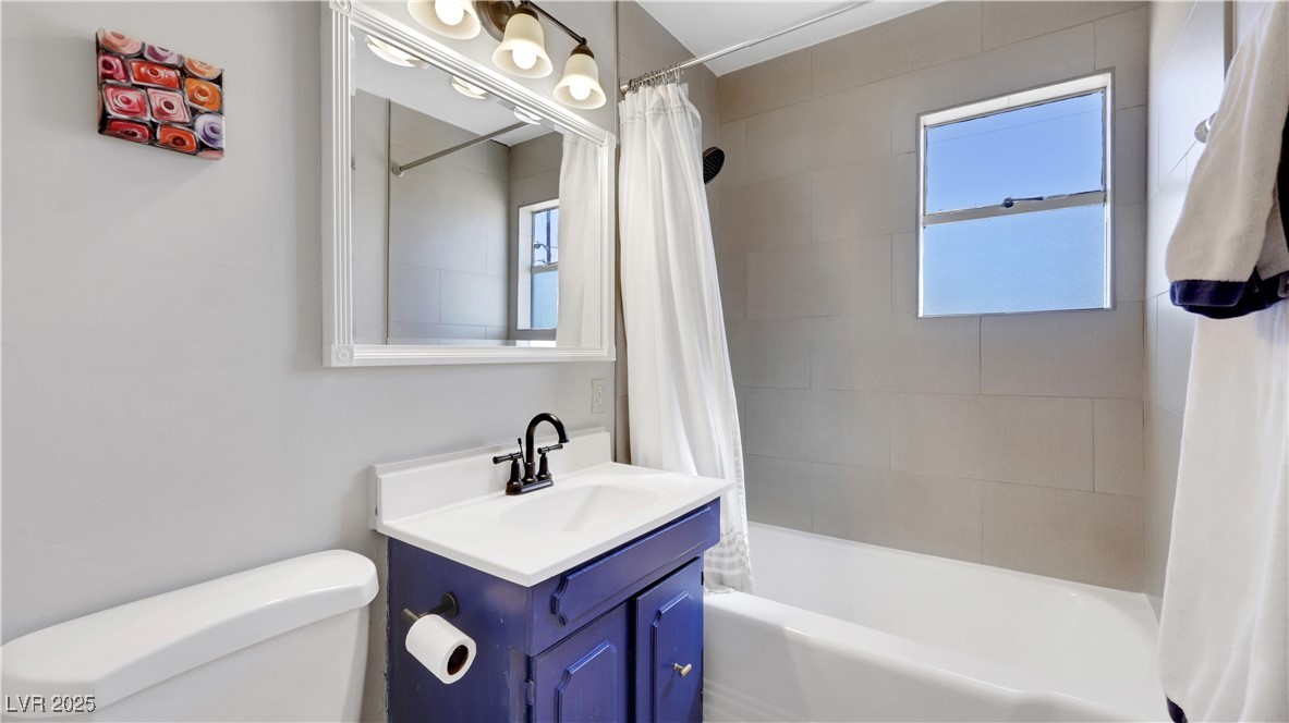 Las Vegas, Nevada 89102, United States, 2 Bedrooms Bedrooms, ,1 BathroomBathrooms,Residential,Active,235760