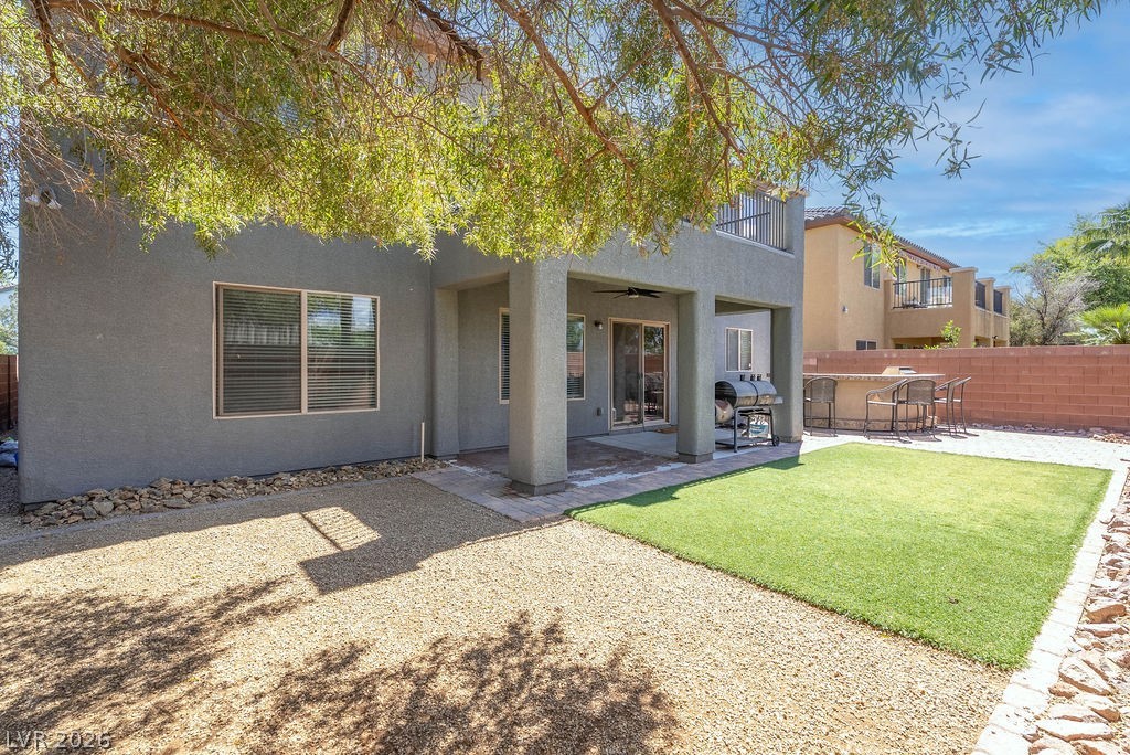 5519 Gemini Bridges Street