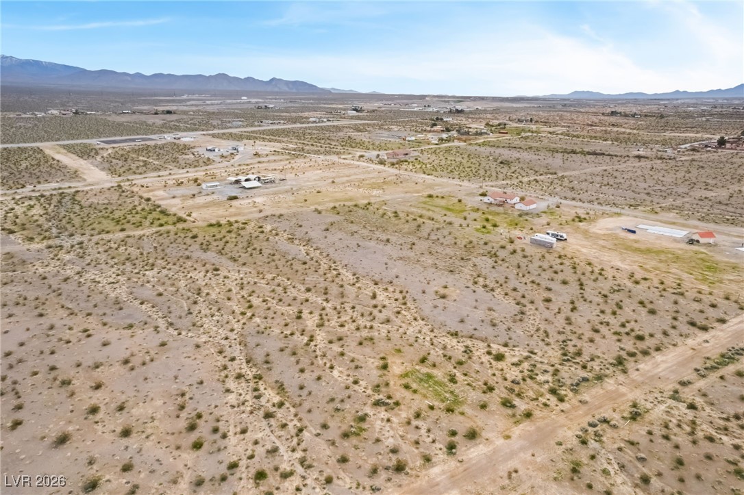 2911 N Morales Lane