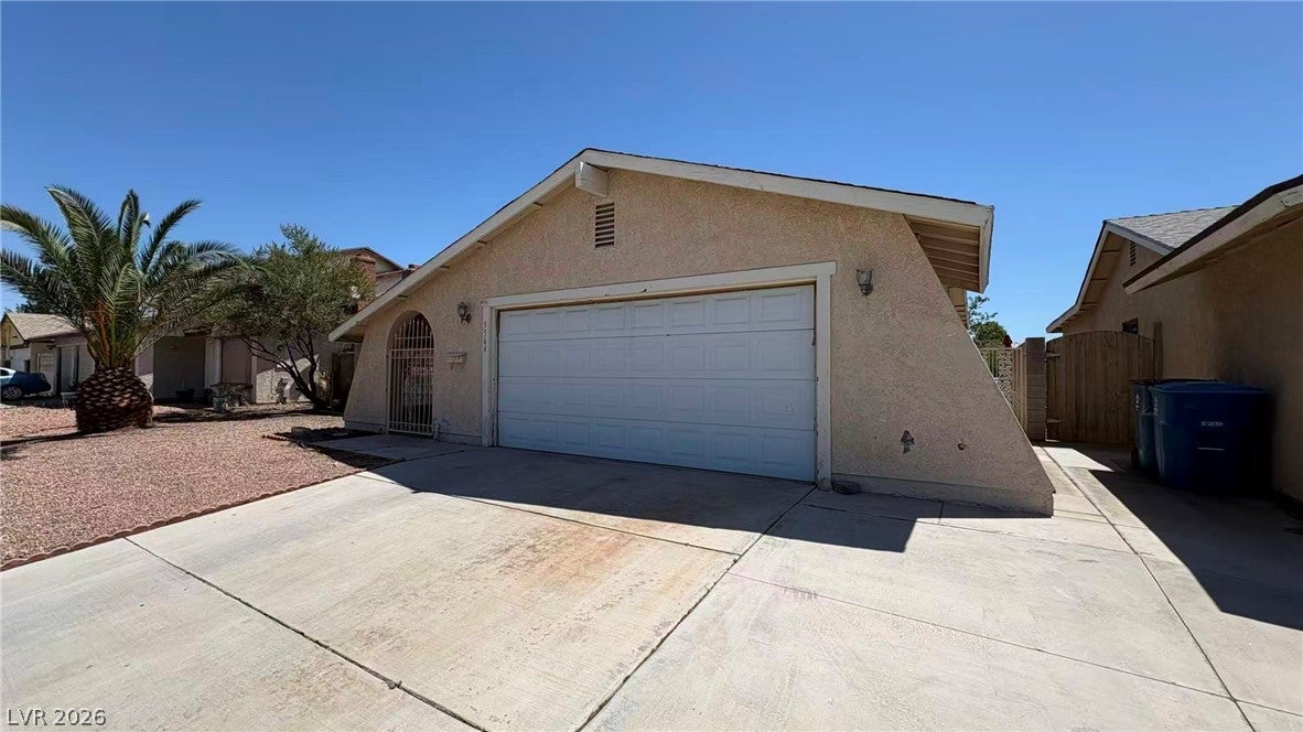 3564 REDWOOD Street