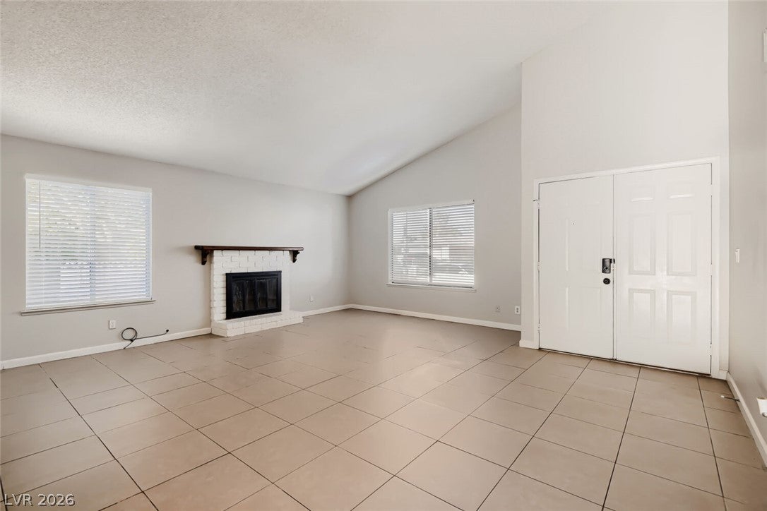 1290 Linn Lane