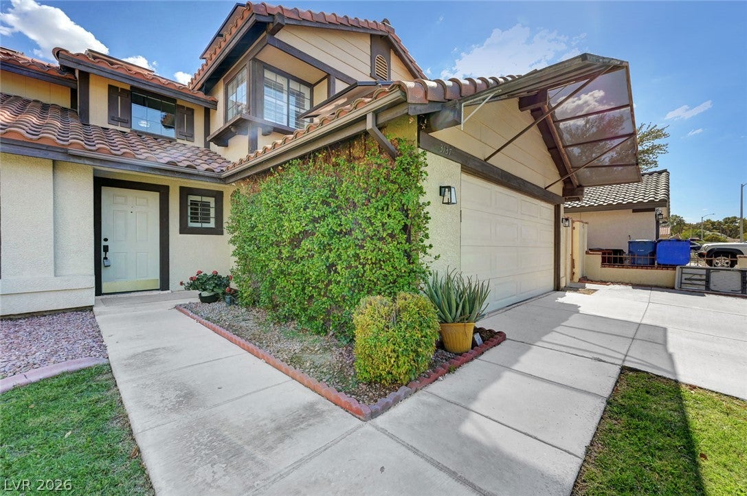3137 Regal Oak Drive