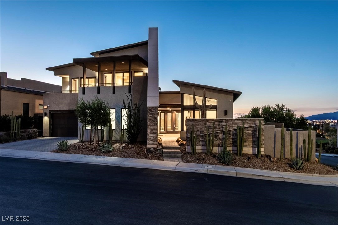 2208 Overlook Canyon Lane