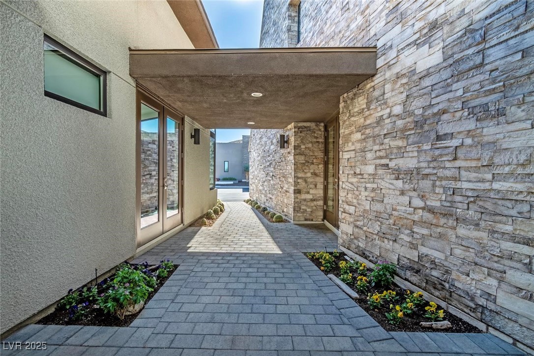 2208 Overlook Canyon Lane