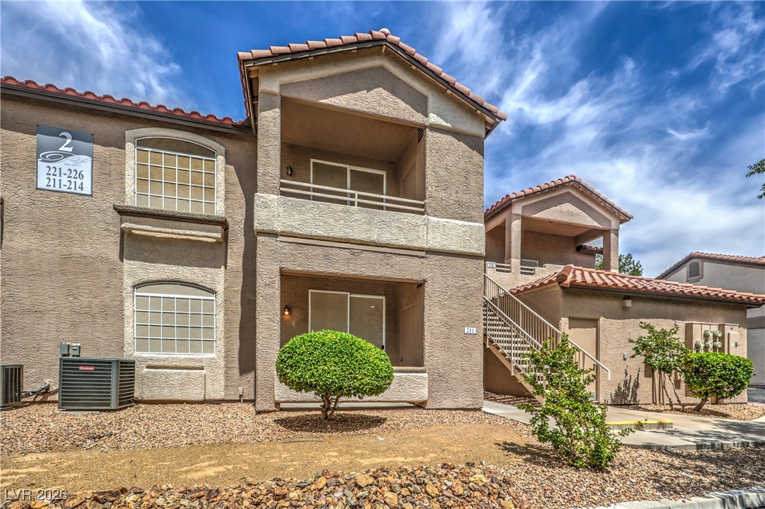 75 N Valle Verde Drive 211