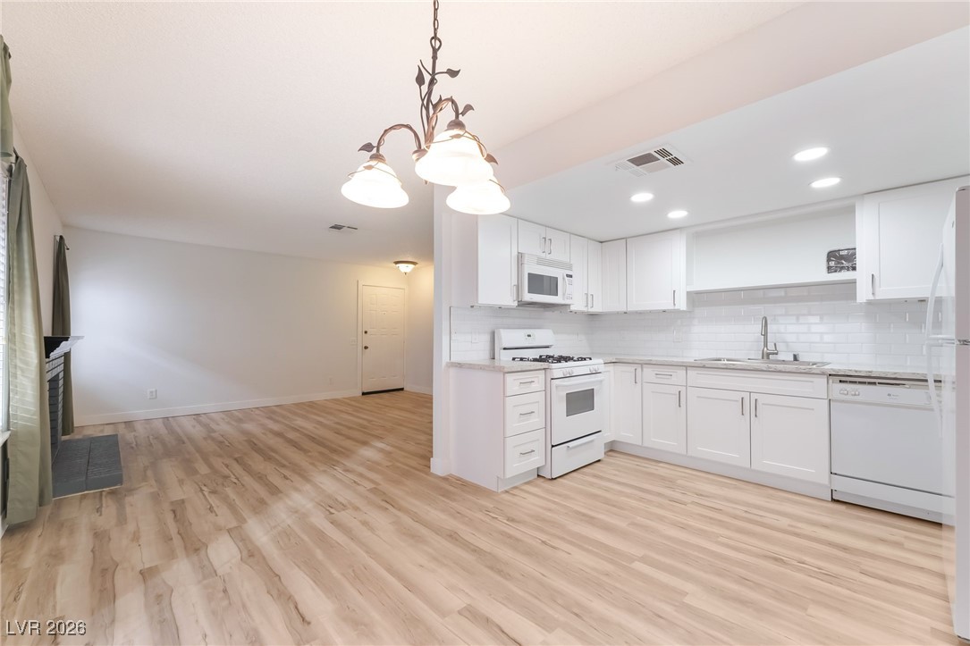 6633 W Tropicana Avenue 101