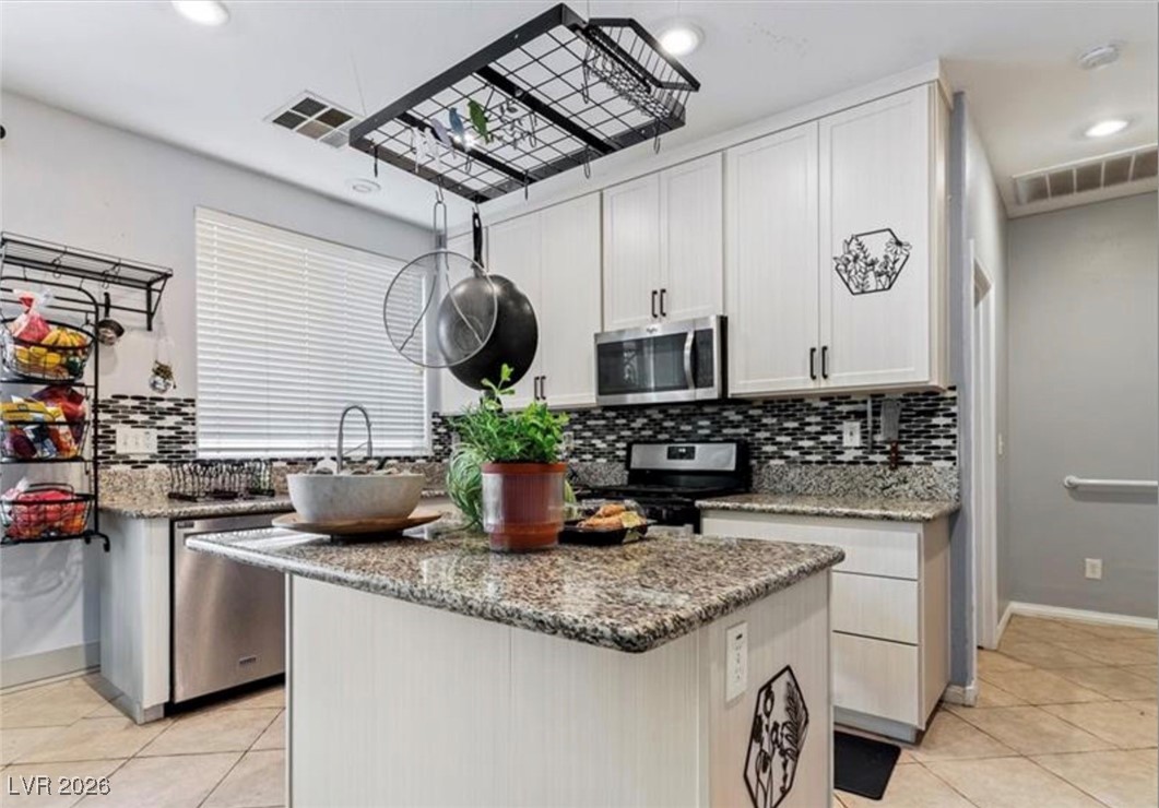 4205 Thunder Twice Street