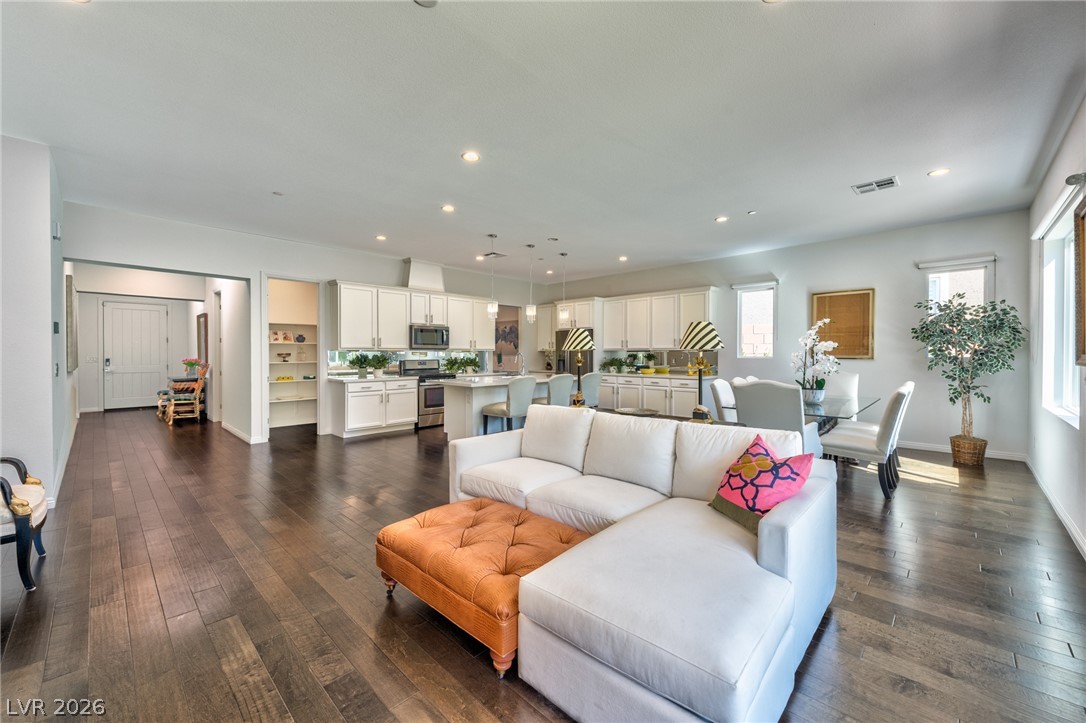 3091 Amoruccio Court