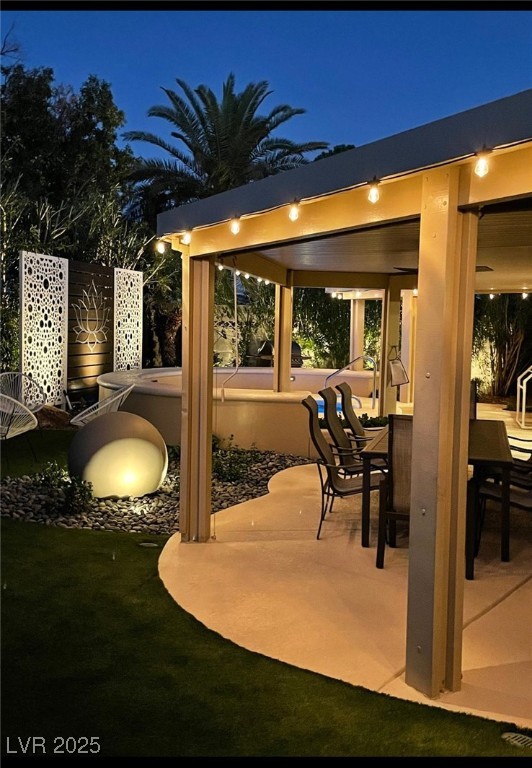 Las Vegas, Nevada 89146, United States, 3 Bedrooms Bedrooms, ,2 BathroomsBathrooms,Residential,Active,150310