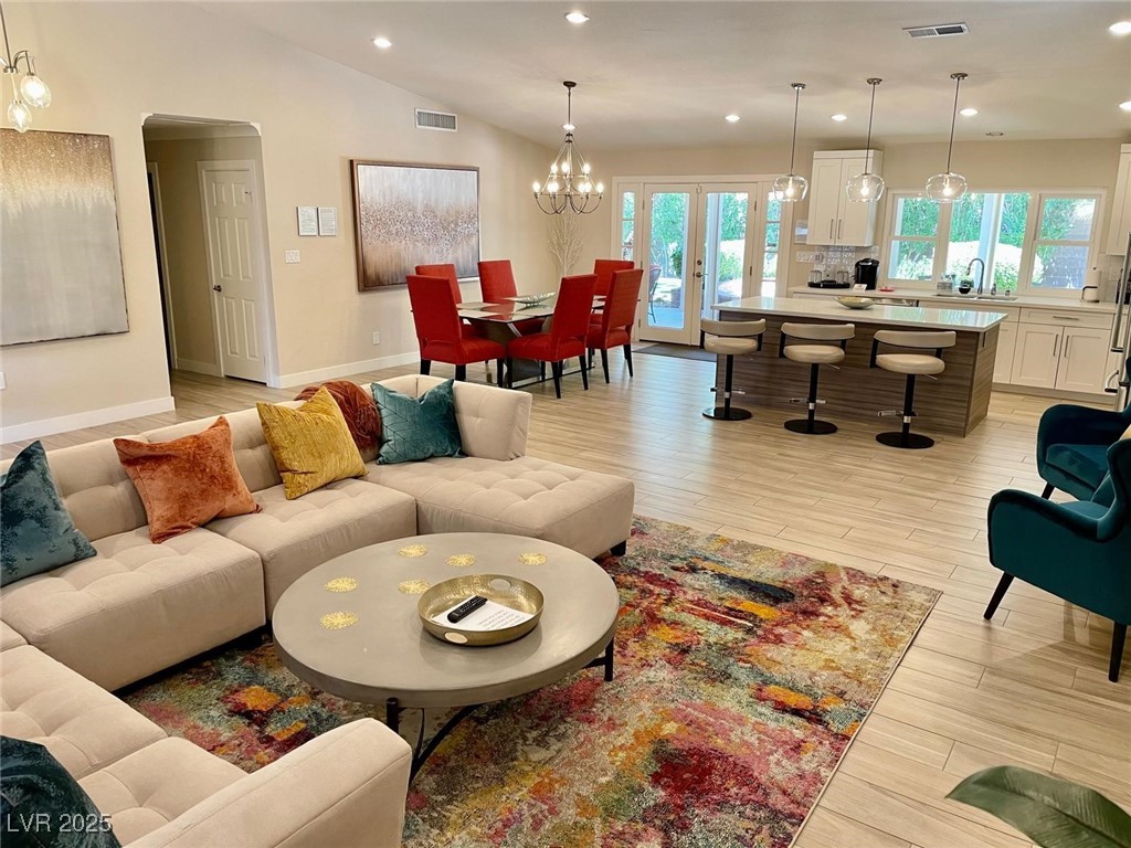 Las Vegas, Nevada 89146, United States, 3 Bedrooms Bedrooms, ,2 BathroomsBathrooms,Residential,Active,150310