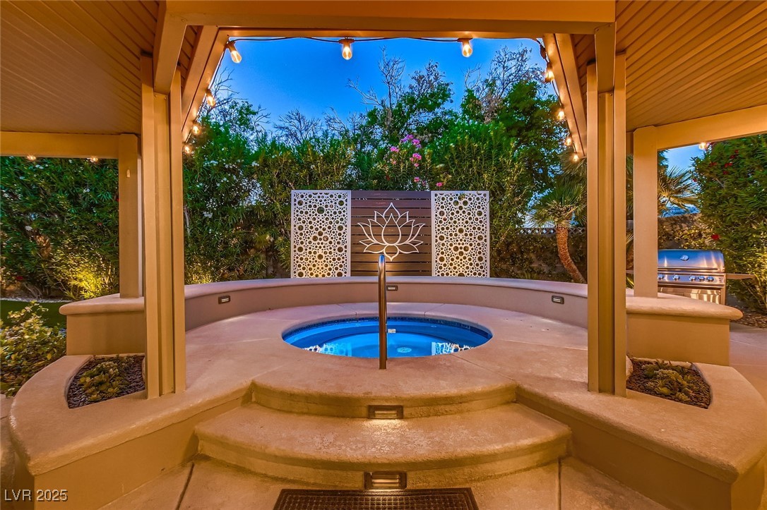 Las Vegas, Nevada 89146, United States, 3 Bedrooms Bedrooms, ,2 BathroomsBathrooms,Residential,Active,150310