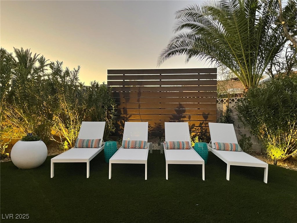 Las Vegas, Nevada 89146, United States, 3 Bedrooms Bedrooms, ,2 BathroomsBathrooms,Residential,Active,150310