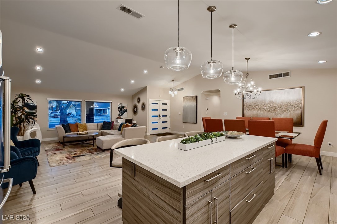 Las Vegas, Nevada 89146, United States, 3 Bedrooms Bedrooms, ,2 BathroomsBathrooms,Residential,Active,150310