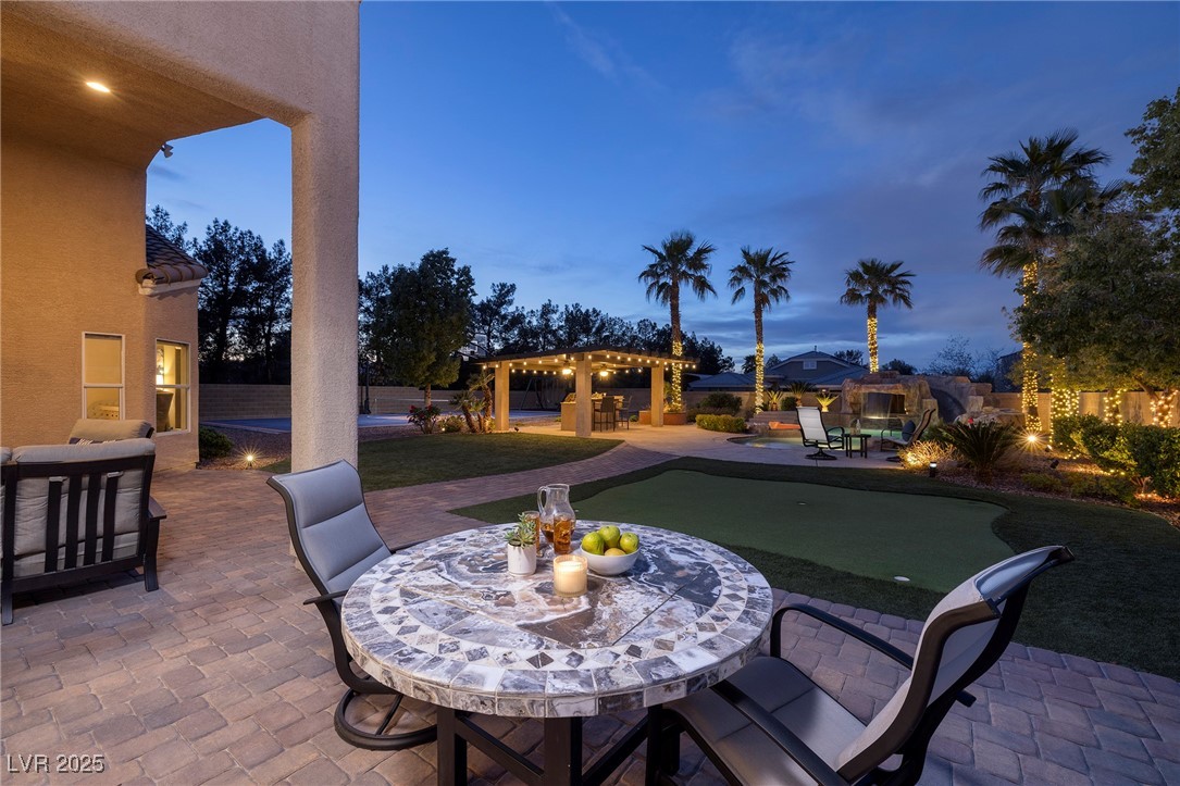 382 Chaplin Cove Avenue