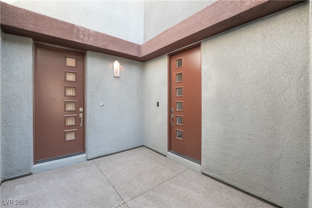 6194 Amber View Street