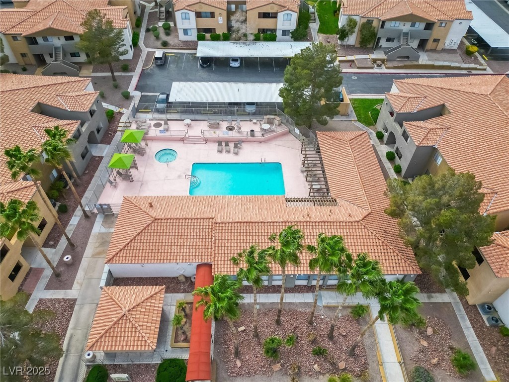 Las Vegas, Nevada 89128, United States, 2 Bedrooms Bedrooms, ,2 BathroomsBathrooms,Residential,Pending,96436