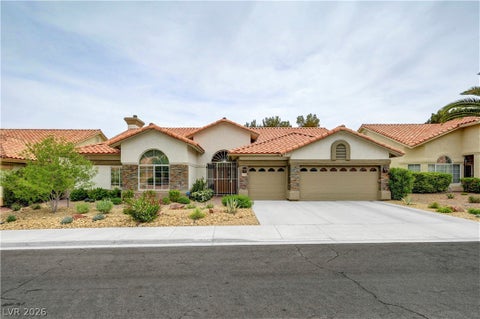 Homes For Sale - 1432 Castle Crest Drive<br/> Las Vegas, NV 89117