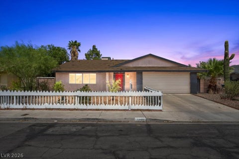 Homes For Sale - 5132 Springland Street<br/> Las Vegas, NV 89146