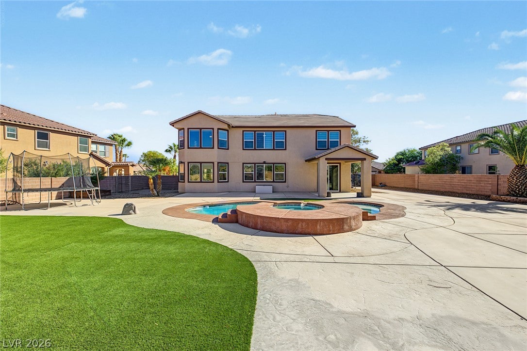 5528 Ambrosia Stream Avenue
