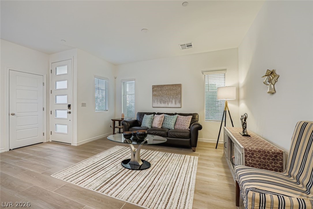 600 N Carriage Hill Drive 1184