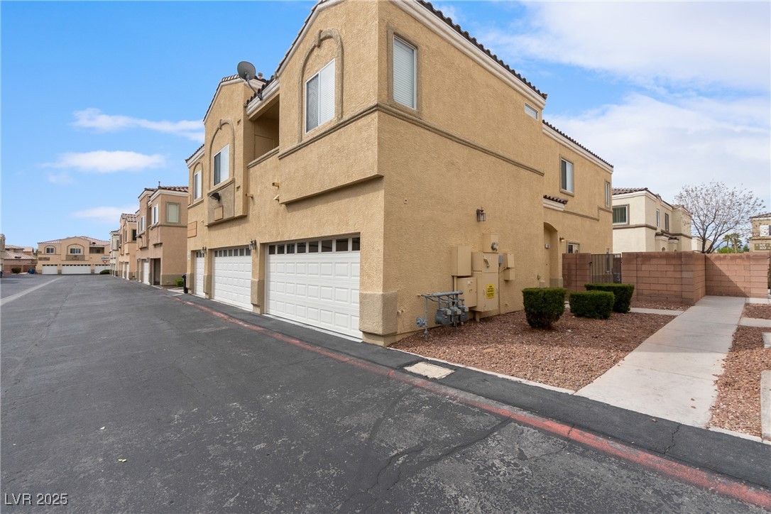 6325 Snap Ridge Street #3, North Las Vegas, Nevada image 2