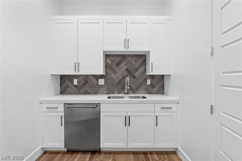 Tiny photo for 4855 Blushing Hills Street, Las Vegas, NV 89135 (MLS # 2762019)