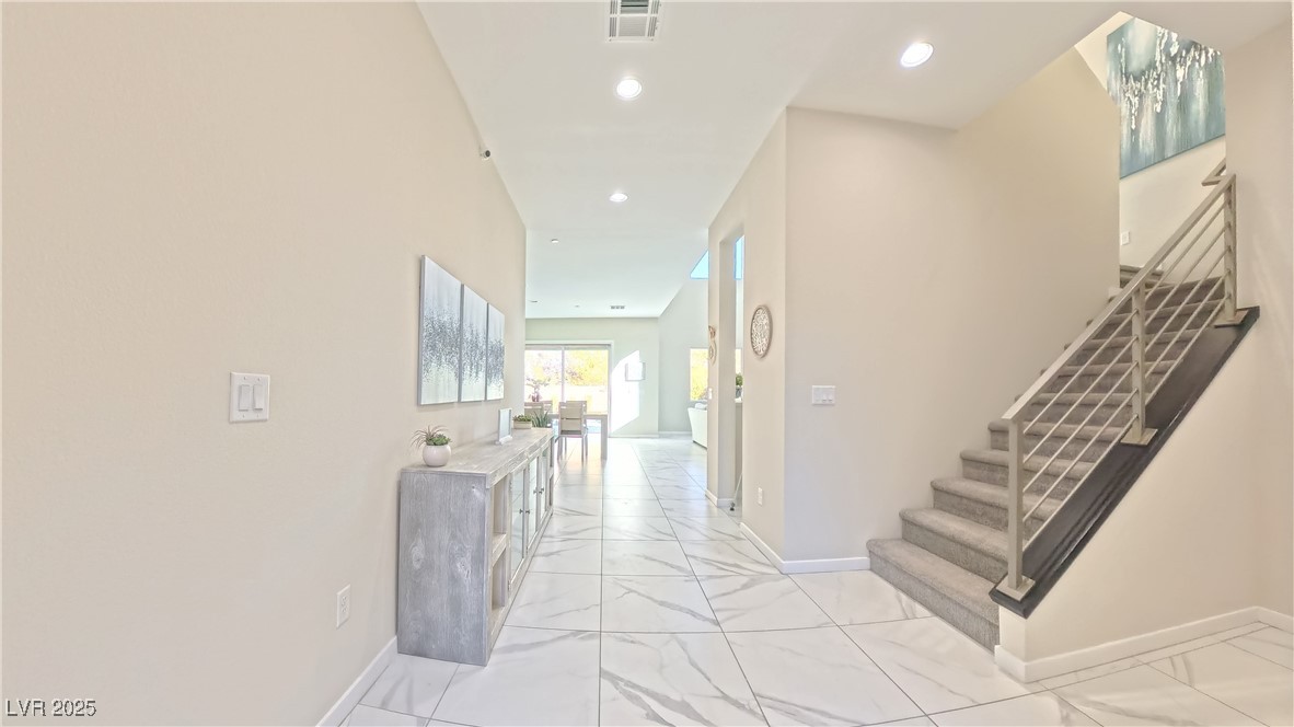 8 Vista Outlook Street