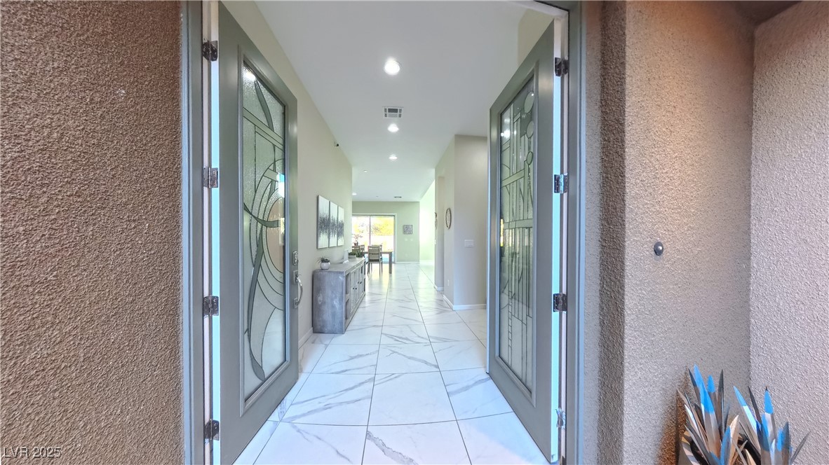 8 Vista Outlook Street