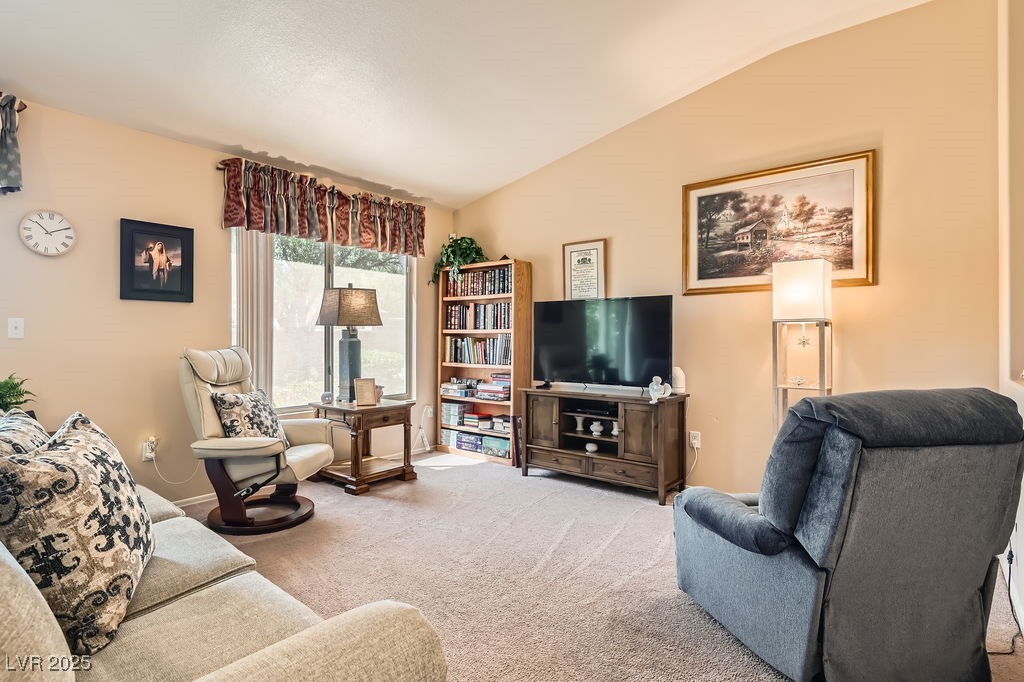 Properties 4 2085 Joy View Lane