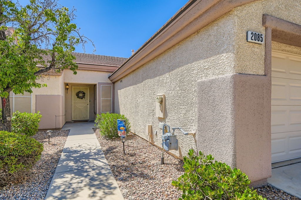 Properties 2 2085 Joy View Lane