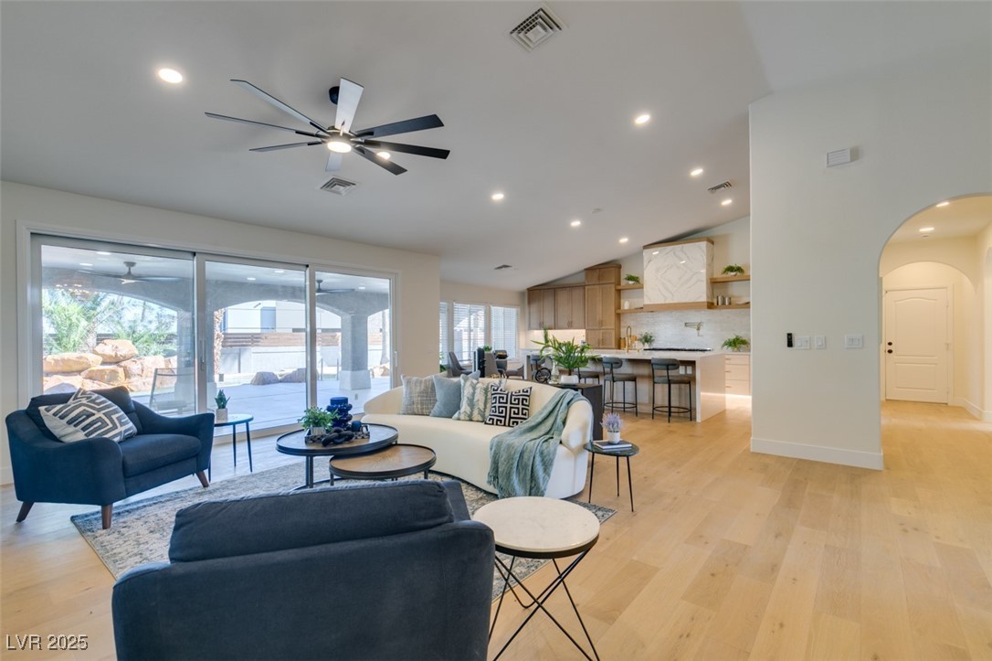 8516 Brownstone Court