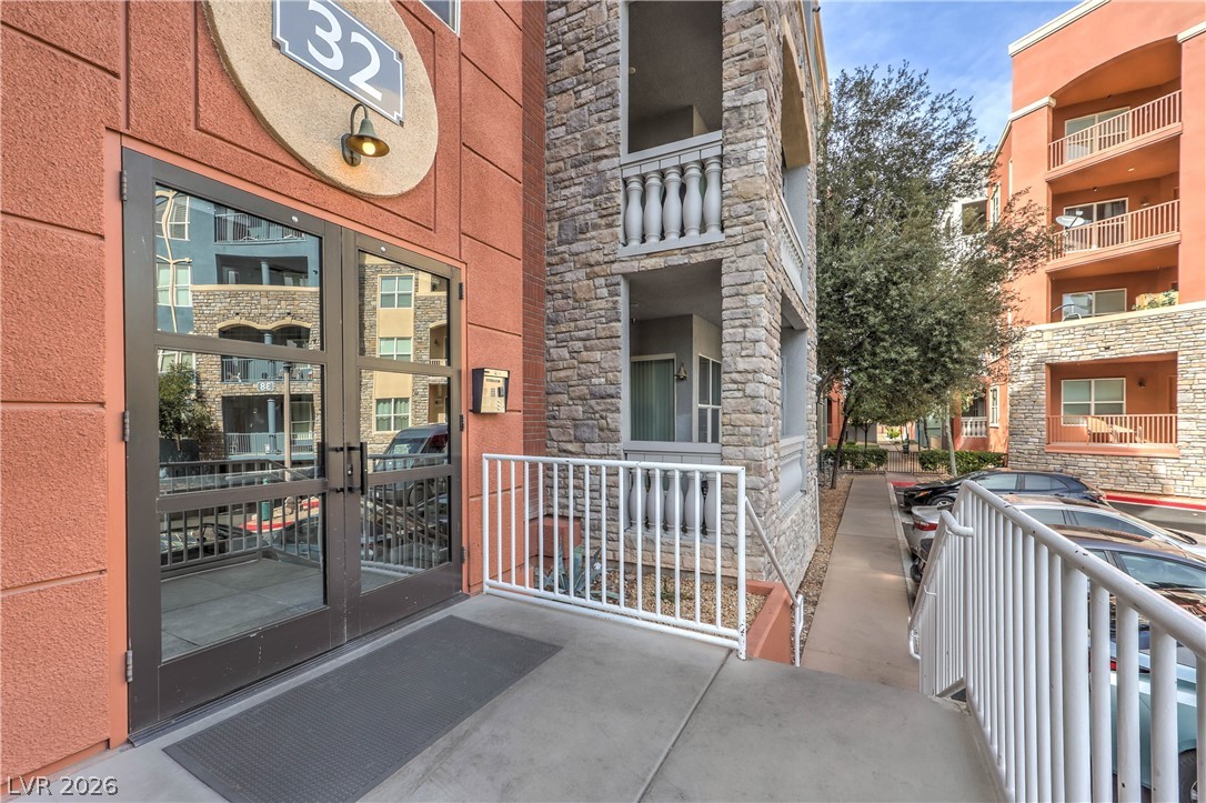 32 E Serene Avenue 319