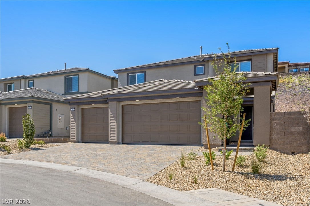 1505 Capri Cascades Court