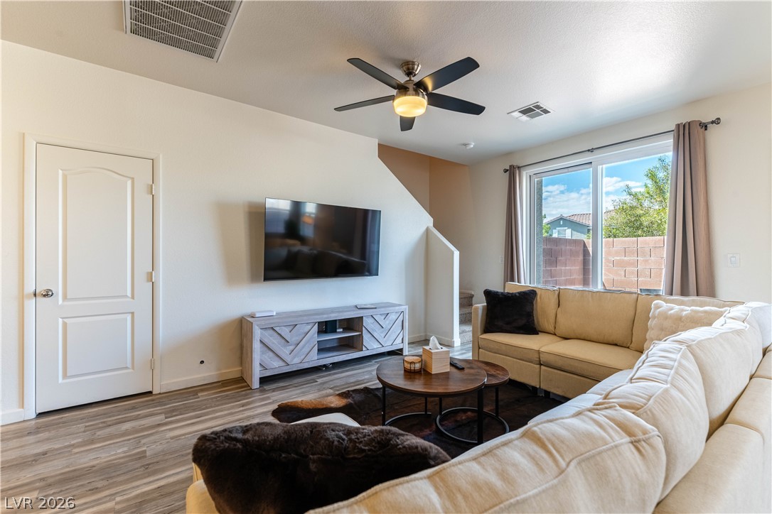 1362 Grass Creek Avenue 2