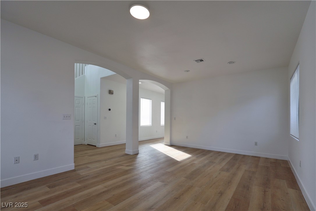 7819 Harp Tree Street