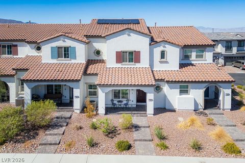 Townhouse For Sale - 719 Omaggio Place<br/> Clark County, Henderson, NV 89011