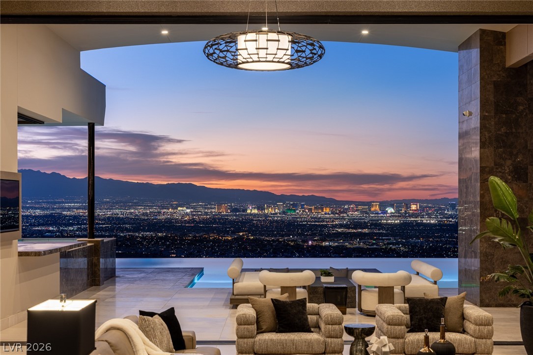 3 Heavens Edge Court