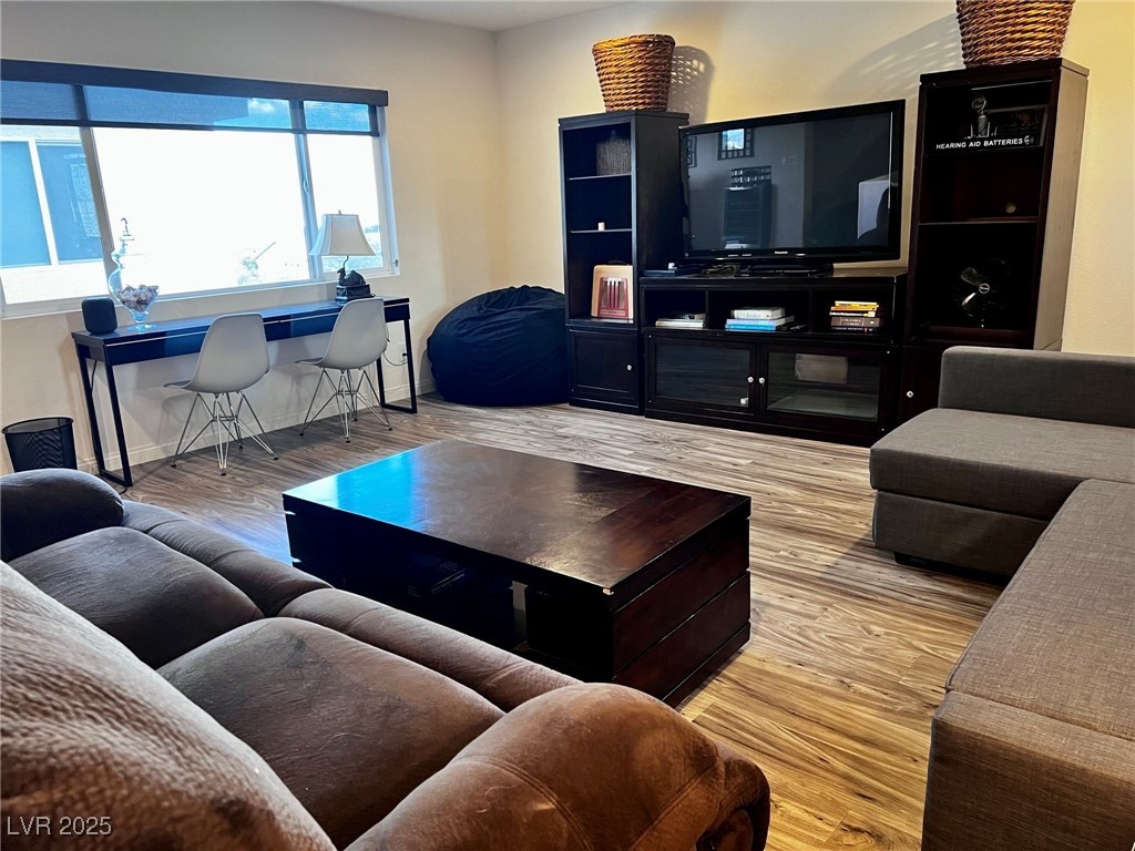 Las Vegas, Nevada 89129, United States, 3 Bedrooms Bedrooms, ,3 BathroomsBathrooms,Residential,Active,19740