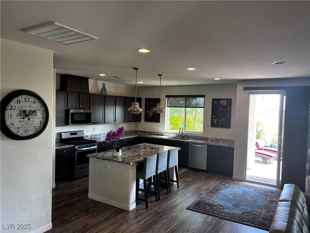 Las Vegas, Nevada 89129, United States, 3 Bedrooms Bedrooms, ,3 BathroomsBathrooms,Residential,Active,19740