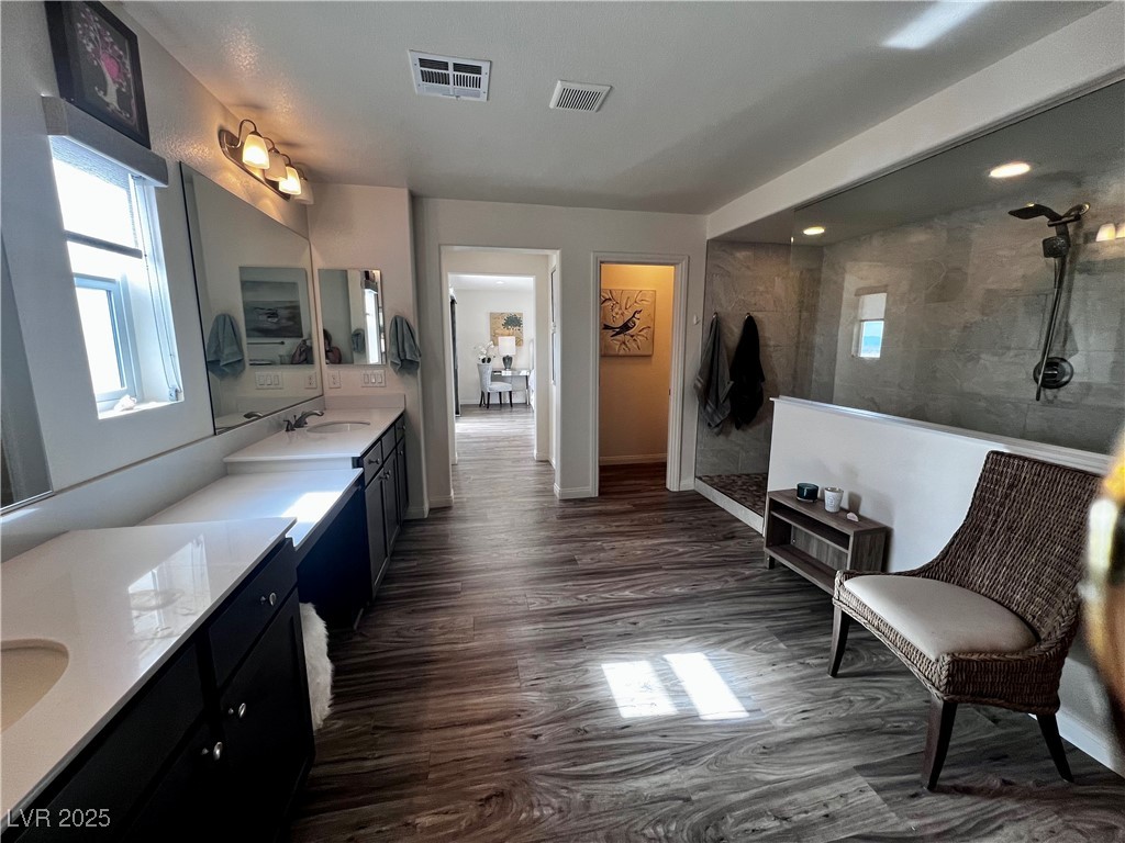 Las Vegas, Nevada 89129, United States, 3 Bedrooms Bedrooms, ,3 BathroomsBathrooms,Residential,Active,19740