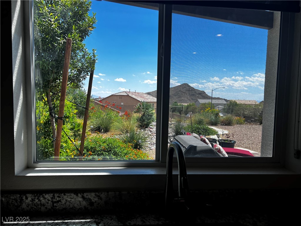 Las Vegas, Nevada 89129, United States, 3 Bedrooms Bedrooms, ,3 BathroomsBathrooms,Residential,Active,19740