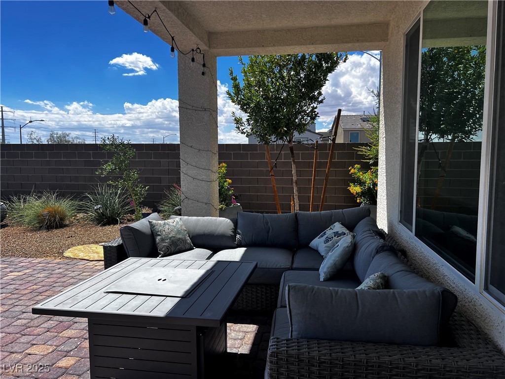 Las Vegas, Nevada 89129, United States, 3 Bedrooms Bedrooms, ,3 BathroomsBathrooms,Residential,Active,19740