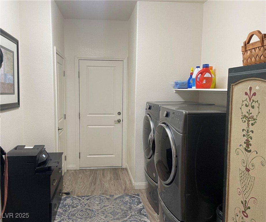 Las Vegas, Nevada 89129, United States, 3 Bedrooms Bedrooms, ,3 BathroomsBathrooms,Residential,Active,19740