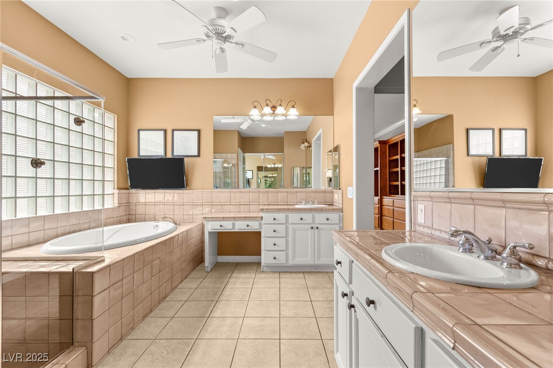 215 Great Gable Drive, Las Vegas, Nevada image 26