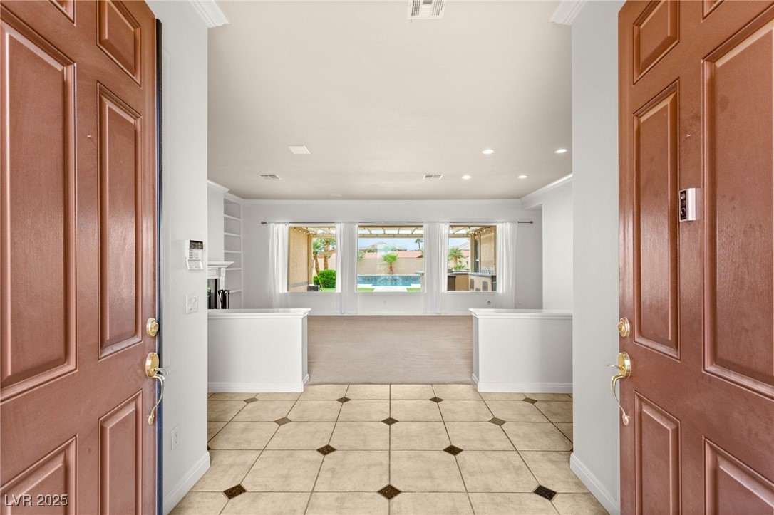 215 Great Gable Drive, Las Vegas, Nevada image 3