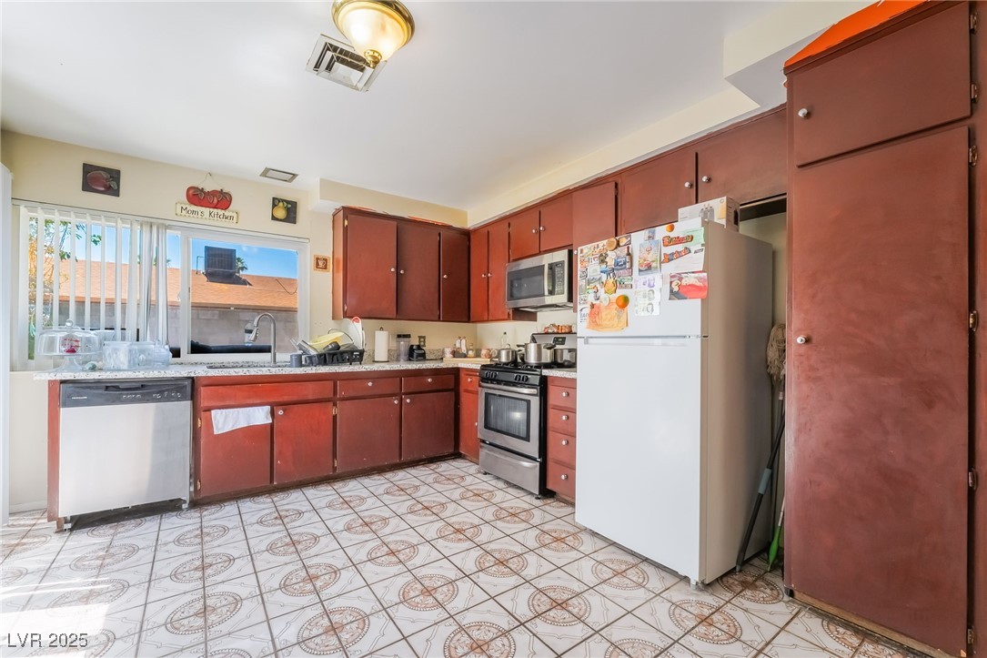 Properties 3 2297 Casey Drive