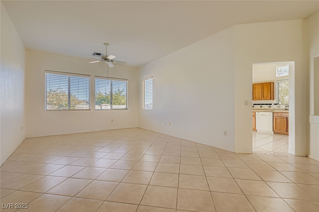 Properties 2 10824 Hot Oak Springs Avenue