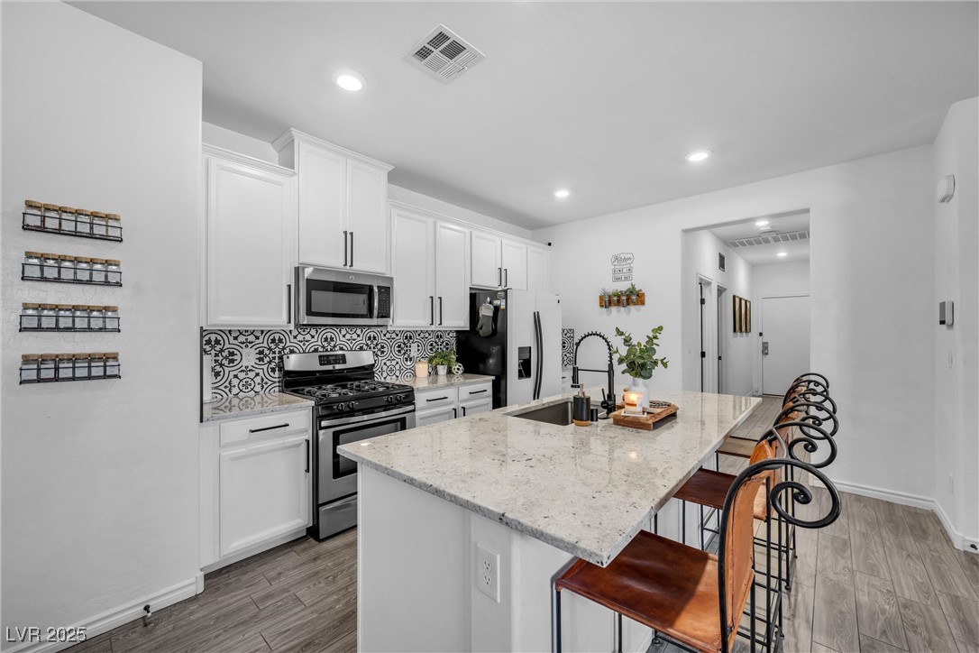 6318 Amber Sunrise Street, North Las Vegas, Nevada image 8
