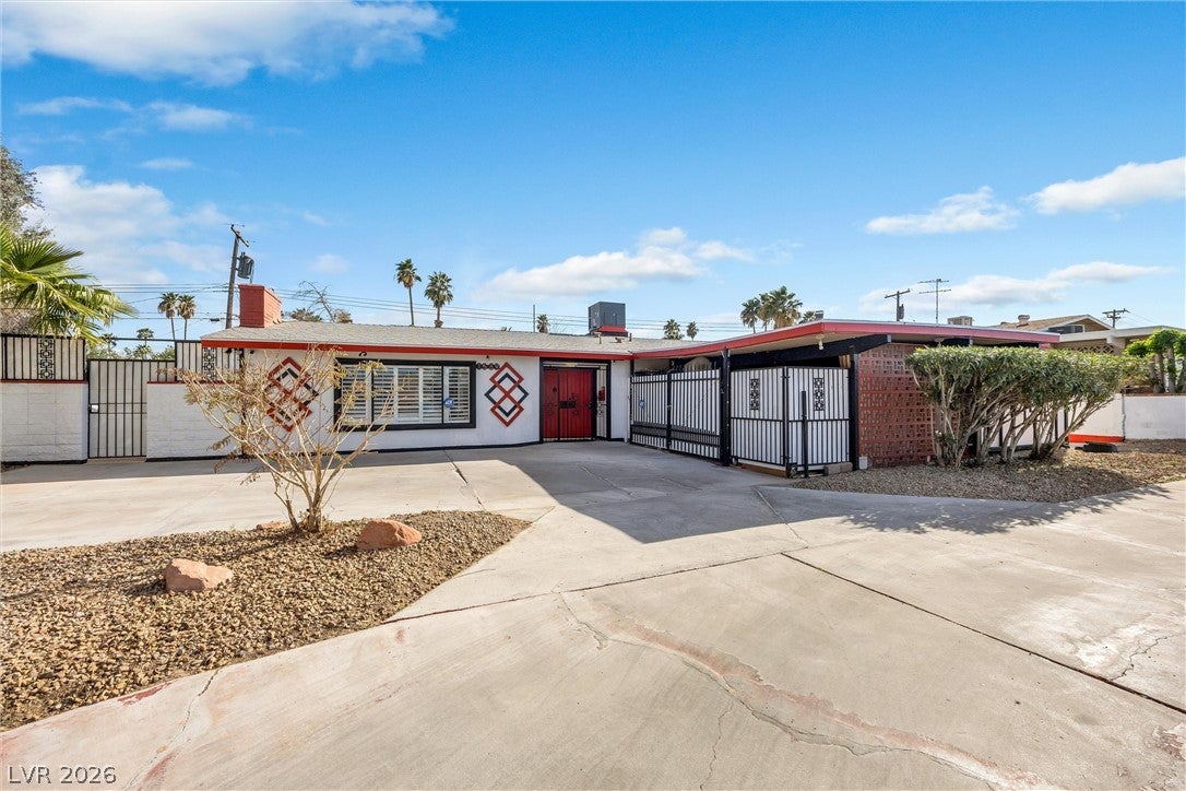 1589 Silver Mesa Way